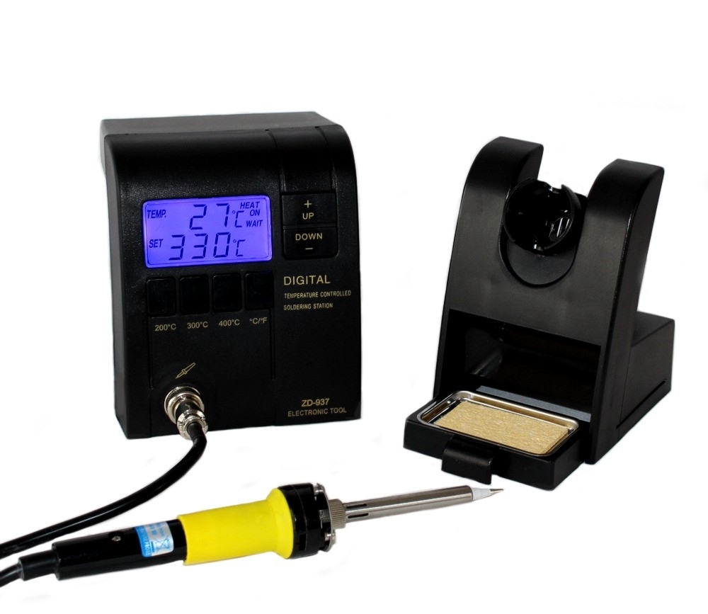 Digital regulated Soldering Station ESD black with accessories